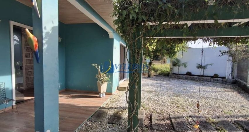 Casa com 4 quartos para alugar no Jardim Ouro Fino, Paranaguá 