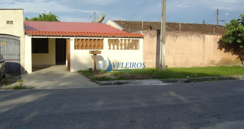 Casa com 2 quartos à venda no Santos Dumont, Paranaguá 