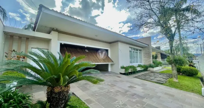 Belíssima residência, localizada em um tradicional Bairro de Santa Maria! DESOCU