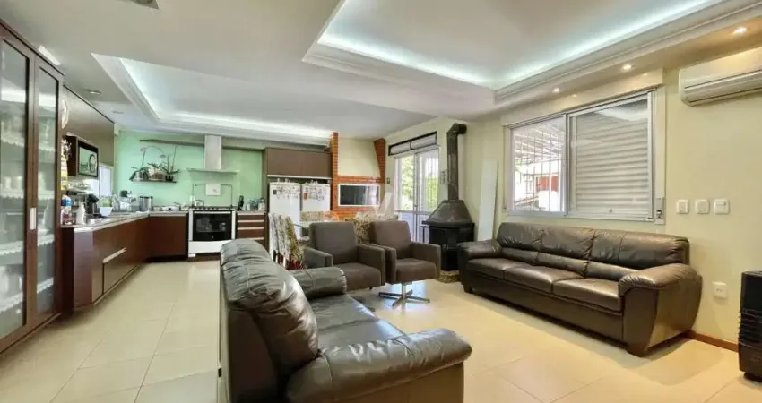 Excelente casa no bairro Nossa Senhora de Fátima
