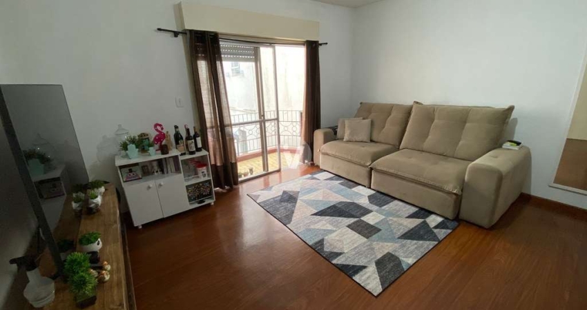 Oportunidade Única! Apartamento Residencial Central com 2 Quartos + dependência!