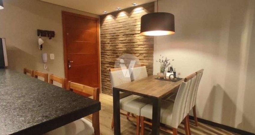 Apartamento dois dormitórios com ótima localização.