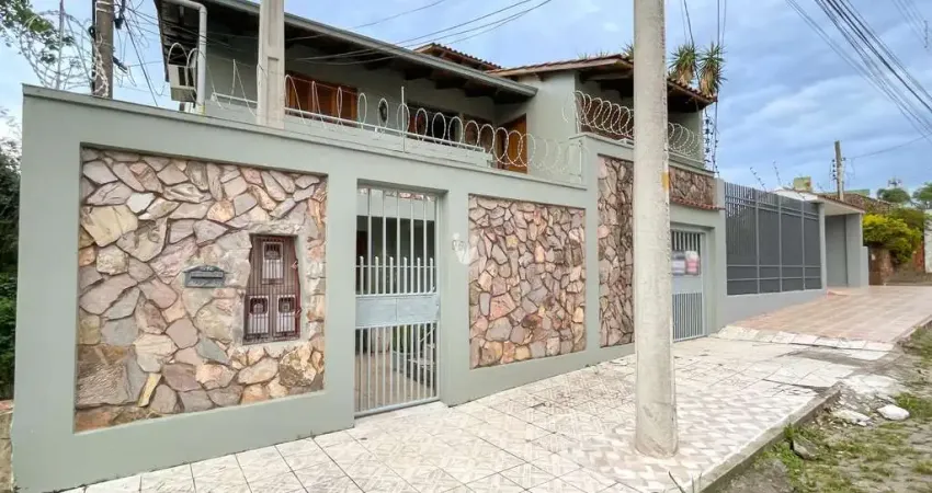 Casa 6 dormitórios (2 suítes)