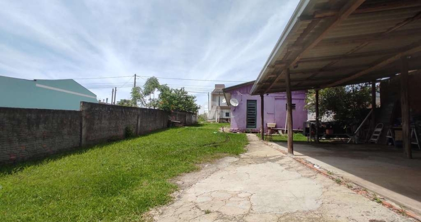 Amplo terreno de frente para rua com 576 m² no bairro Pinheiro Machado.