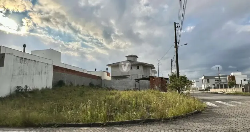 Excelente terreno de esquina no Terras de Santorini, medindo 411,06 m²