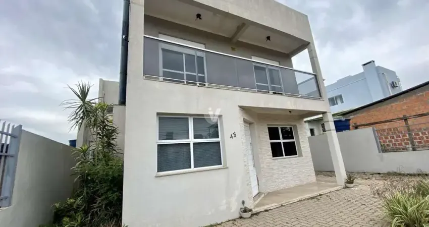 Casa muito ampla localizada no bairro Urlândia