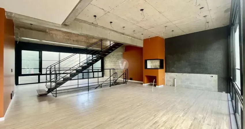Oportunidade Única! Sobrado Moderno na Região Central de Santa Maria