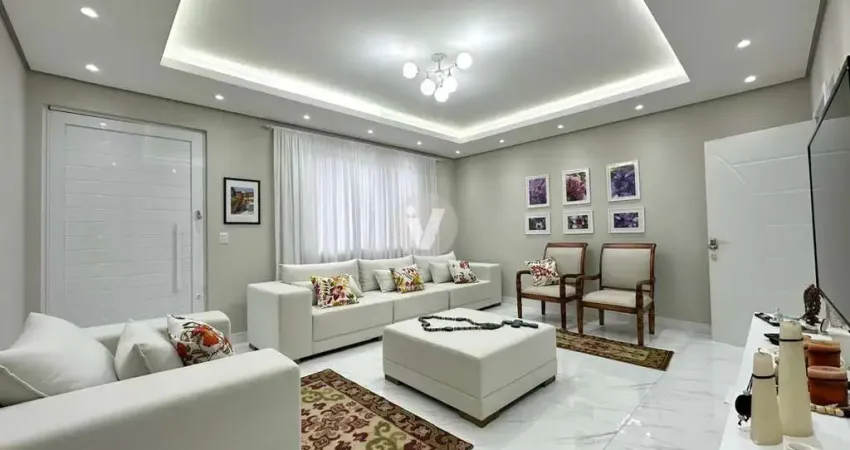 Casa com 4 quartos à venda na Avenida Evaldo Behr, 165, Camobi, Santa Maria