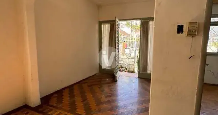 Casa 6 dormitórios à venda Centro Santa Maria/RS