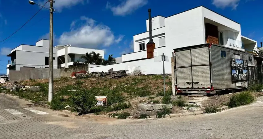 Terreno à venda na Rua Egeu, 375, São José, Santa Maria