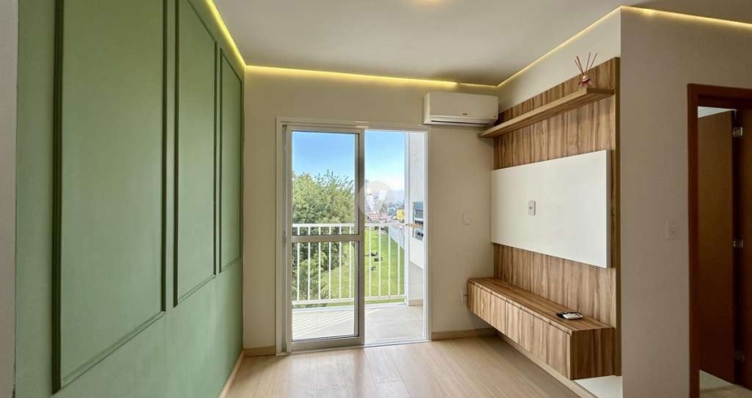 Apartamento com 2 dormitórios, sacada com churrasqueira e vaga de garagem