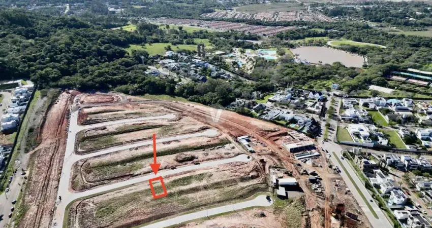Terreno de meio com 300m² no Condomínio Las Piedras