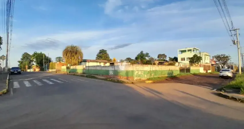Oportunidade de terreno amplo e plano com 675,00m² próximo ao hospital regional