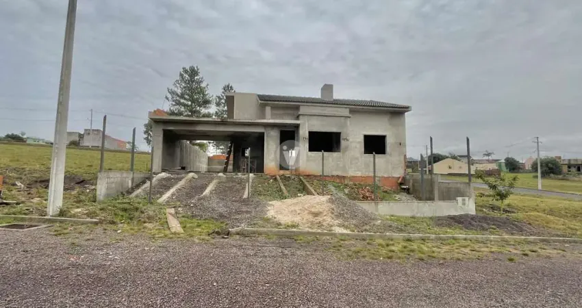 Casa em obras de 3 dormitórios em loteamento, localizado no bairro tomazetti!