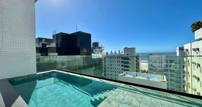 Cobertura à venda, com terraço, vista e piscina, localizada no bairro navegantes