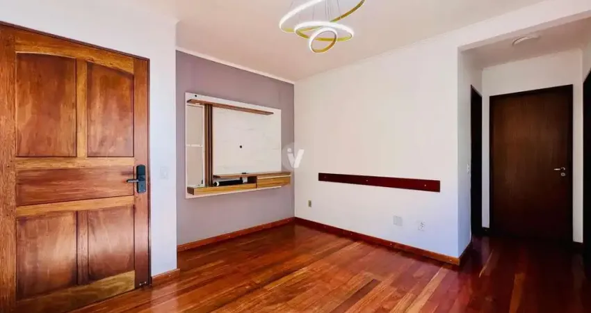Apartamento 2 dormitórios, com localização central e vaga de garagem!