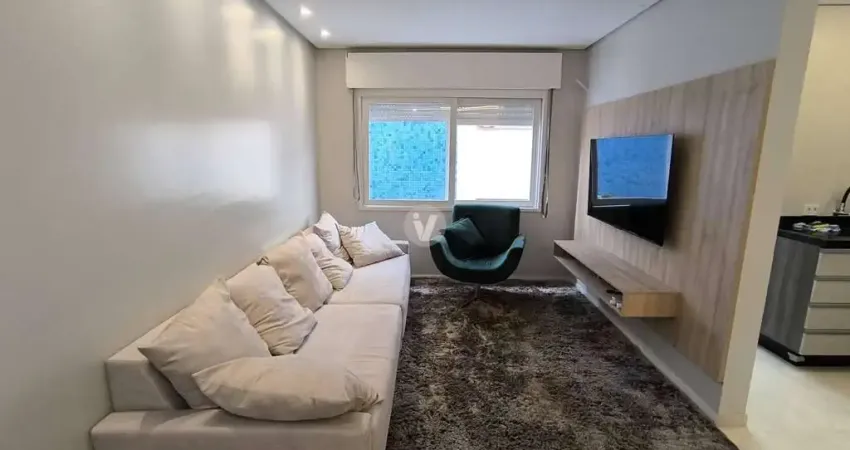 Apartamento mobiliado, de 2 dormitórios, suíte, no centro de capão da canoa