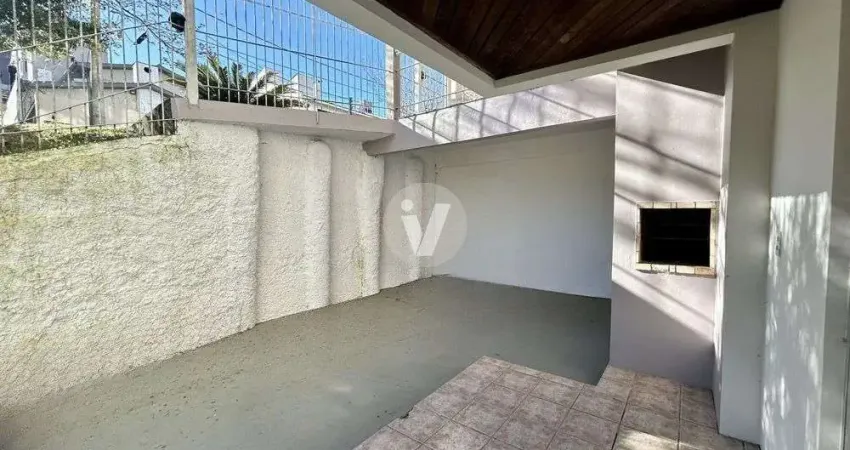 Apartamento amplo de 2 dormitórios, com terraço, localizado no bairro lourdes