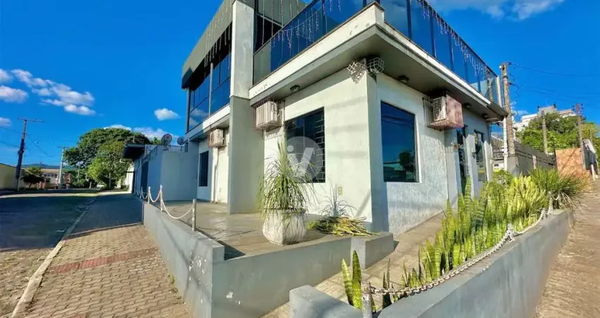 Casa comercial ou residencial com ótima localização no bairro patronato!