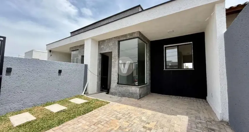 Casa térrea com 2 dormitórios, churrasqueira e pátio em camobi