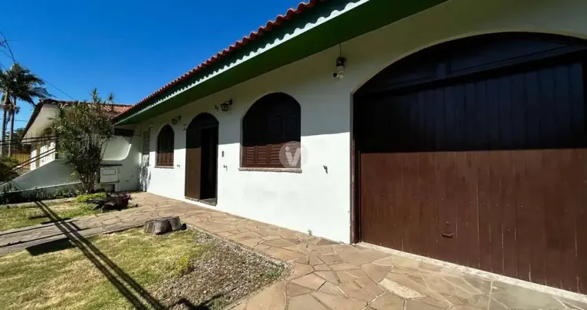 Casa à venda, 05 dormitórios, suíte, terraço, salão de festas, bairro Camobi.