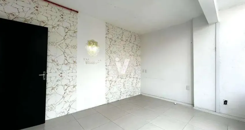 Sala comercial à venda, com ampla metragem, localizada no centro de Santa Maria.