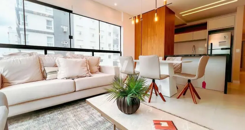 Apartamento Alto Padrão com 3 Dormitórios e Box Duplo, finamente mobiliado!