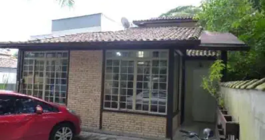 Casa em condomínio fechado com 2 quartos à venda na Estrada Professor Brigido Tinoco, 445, Vila Progresso, Niterói