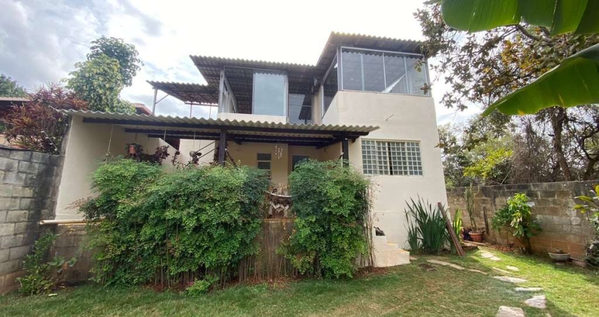 Casa com 2 dormitórios, 230 m² - venda por R$ 700.000,00 ou aluguel por R$ 5.066,67/mês - Lundceia - Lagoa Santa/MG