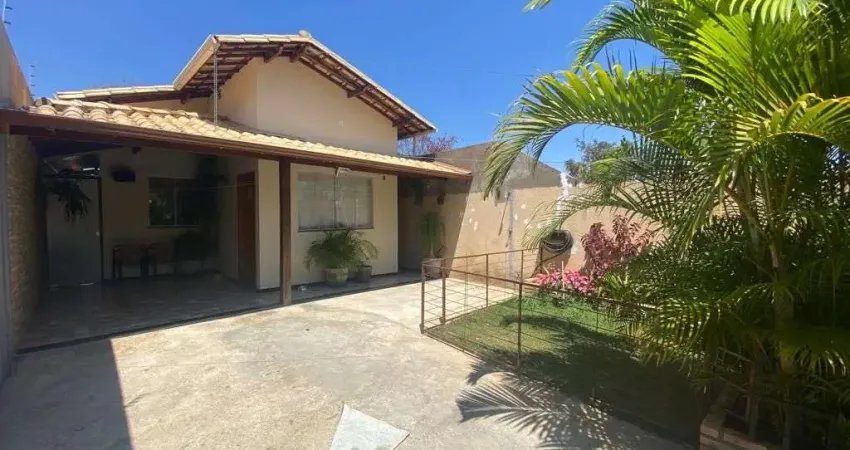Casa com 3 dormitórios à venda, 96 m² por R$ 650.000,00 - Shalimar - Lagoa Santa/MG