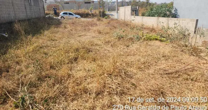 Terreno à venda no Jardim Imperial, Lagoa Santa 