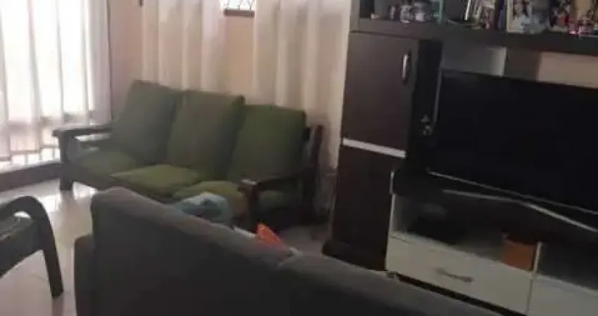 Casa com 3 quartos à venda na Rua José Borges, Irajá, Rio de Janeiro