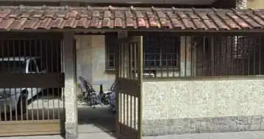 Casa duplex 4 quartos sendo 1 suíte Vaga de garagem à venda em Olaria - Rio de Janeiro, RJ
