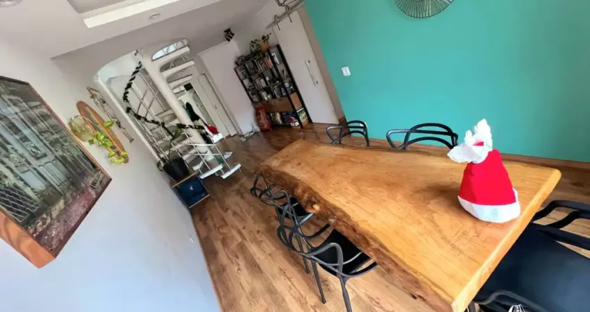 VENDO Cobertura duplex mobiliada com piscina privativa e localização privilegiada próximo ao metrô São Judas
