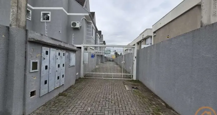 Sobrado com 3 quartos  para alugar, 132.50 m2 por R$3100.00  - Boqueirao - Curitiba/PR