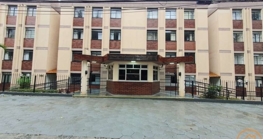 Apartamento com 3 quartos  para alugar, 74.68 m2 por R$1500.00  - Portao - Curitiba/PR