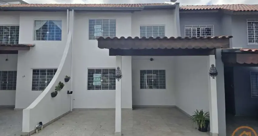 Sobrado com 3 quartos  para alugar, 90.00 m2 por R$2390.00  - Boqueirao - Curitiba/PR