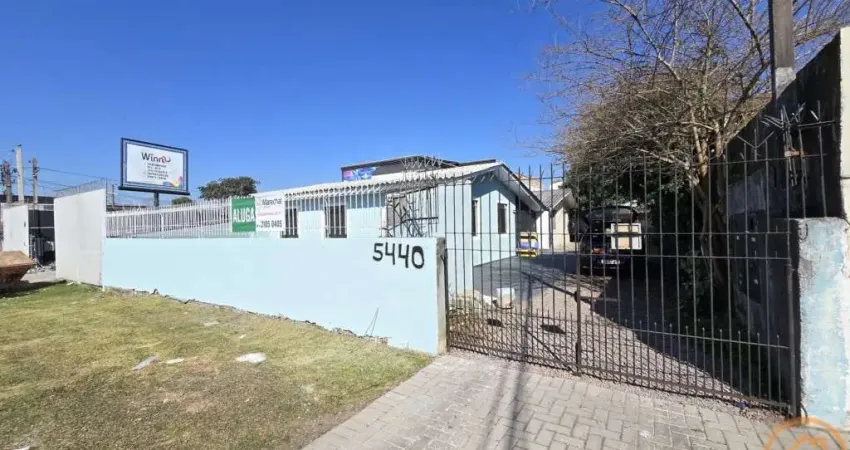 Casa Residencial com 3 quartos  para alugar, 75.00 m2 por R$2100.00  - Boqueirao - Curitiba/PR