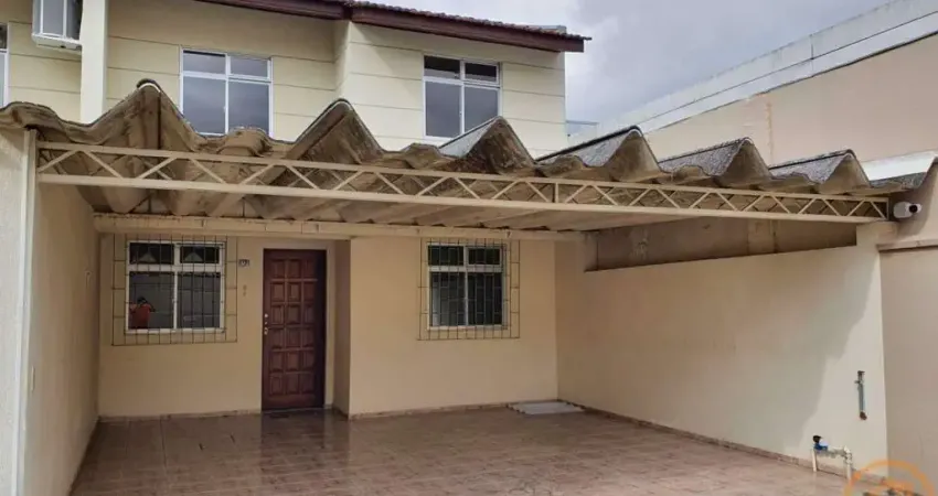 Sobrado com 3 quartos  para alugar, 85.00 m2 por R$2200.00  - Boqueirao - Curitiba/PR