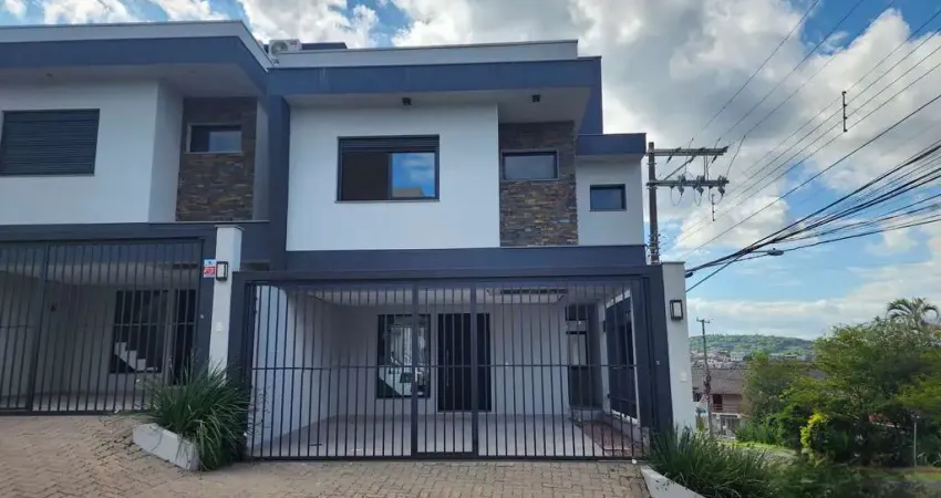 Casa com 3 quartos à venda na Rua Índia, 768, Petrópolis, Novo Hamburgo