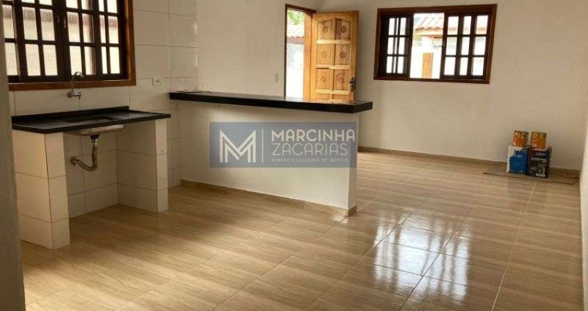 Excelente casa térrea com 3 dormitórios, no Porto Novo - Caraguatatuba/SP.