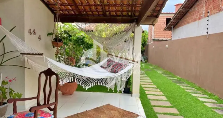 Ampla casa à venda em guarapari-es, enseada azul: 6 quartos, 2 suítes, 3 salas, 4 banheiros, 3 vagas de garagem, 220m²!