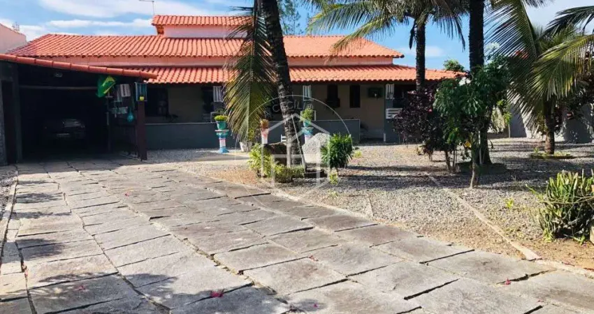 Casa com 3 quartos à venda na Rua Garoupas, 5, Unamar, Cabo Frio