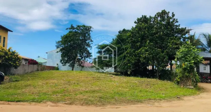 Terreno de frente para a Rodovia Amaral Peixoto em Unamar