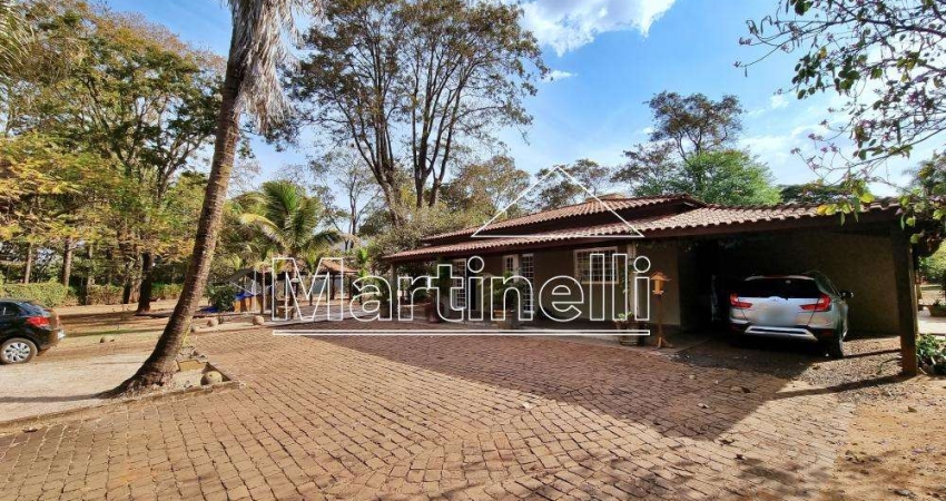 Casa térrea à venda no Condomínio Chácara Hípica, próximo ao Atacadão - Ribeirão Preto/SP.