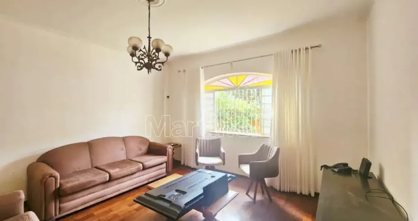 Casa térrea mista à venda, próximo à Avenida 13 de Maio - Ribeirão Preto/SP.