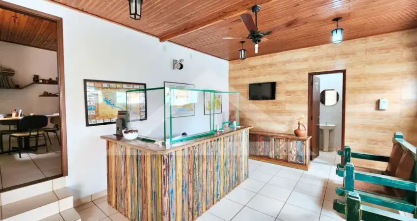 Imóvel comercial à venda no bairro centro, próximo ao centro - delfinópolis/mg.