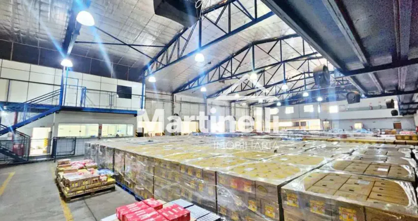 Galpão comercial á venda no Bairro Ipiranga, próximo ao Supermercado Savegnago - Ribeirão Preto/SP.