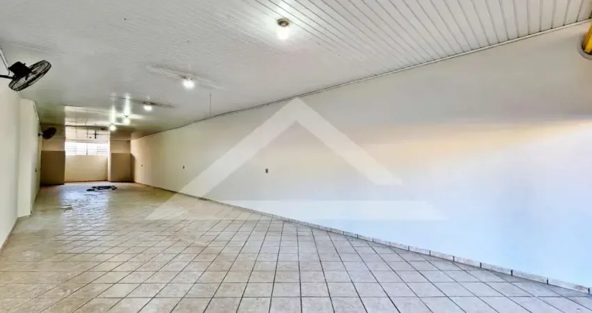 Salão comercial para locação no Centro, próximo ao Posto Petrobras - Cravinhos/SP