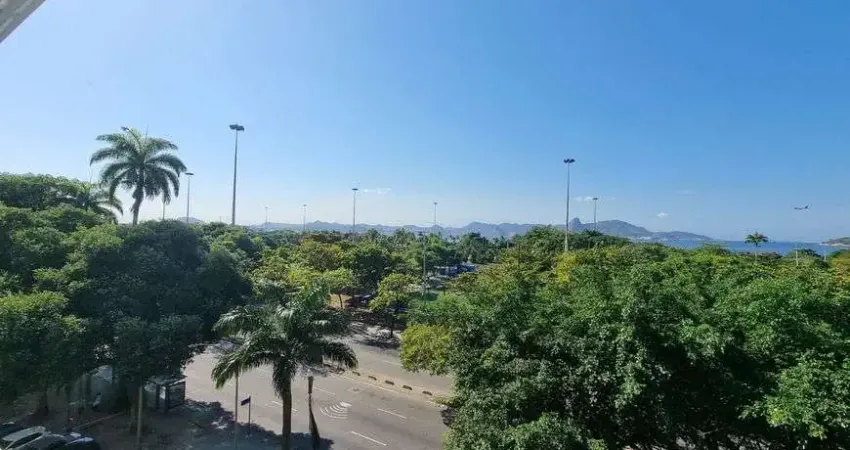 Excelente apartamento com 57 m² de quarto e sala na praia do flamengo